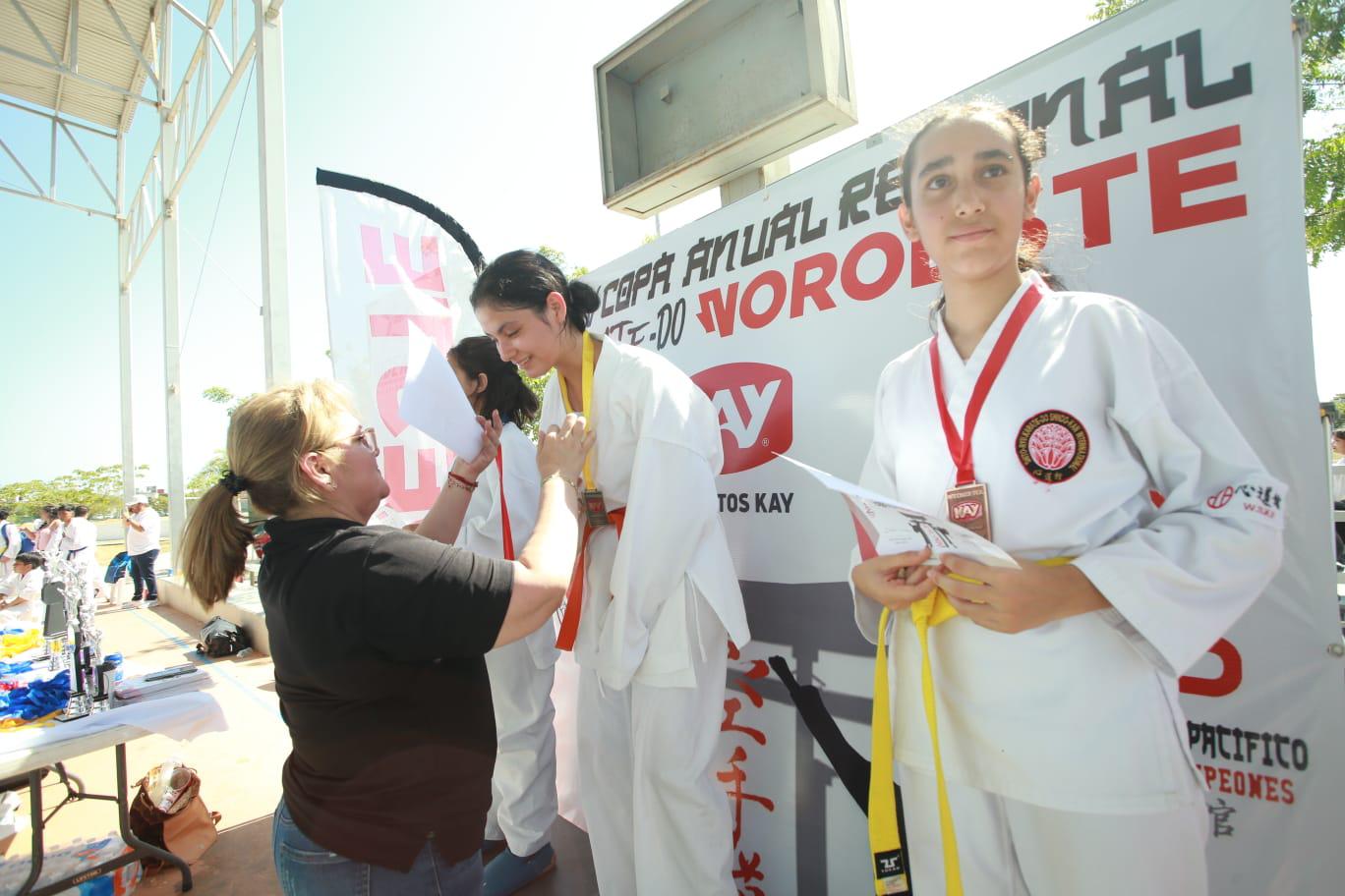 $!Domina Jesús Moreno el tatami en cintas negras de Copa Noroeste