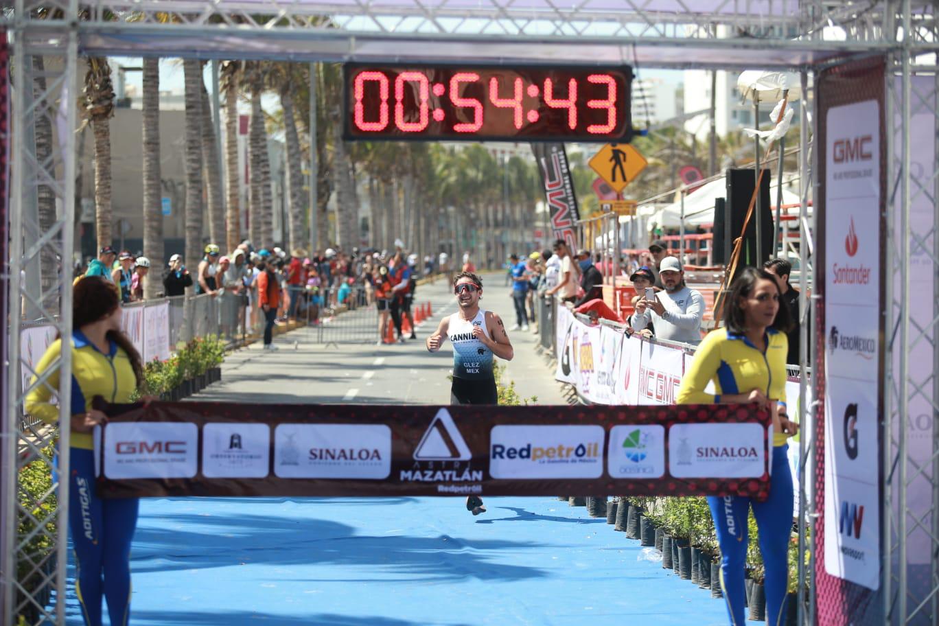 $!Domina Jalisco el Red Petroil Triatlón AsTri Mazatlán