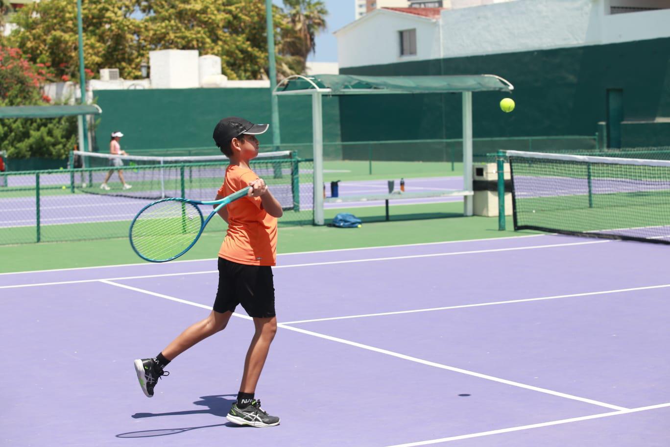 $!Tenistas locales disputan tercera jornada de Copa José Cruz