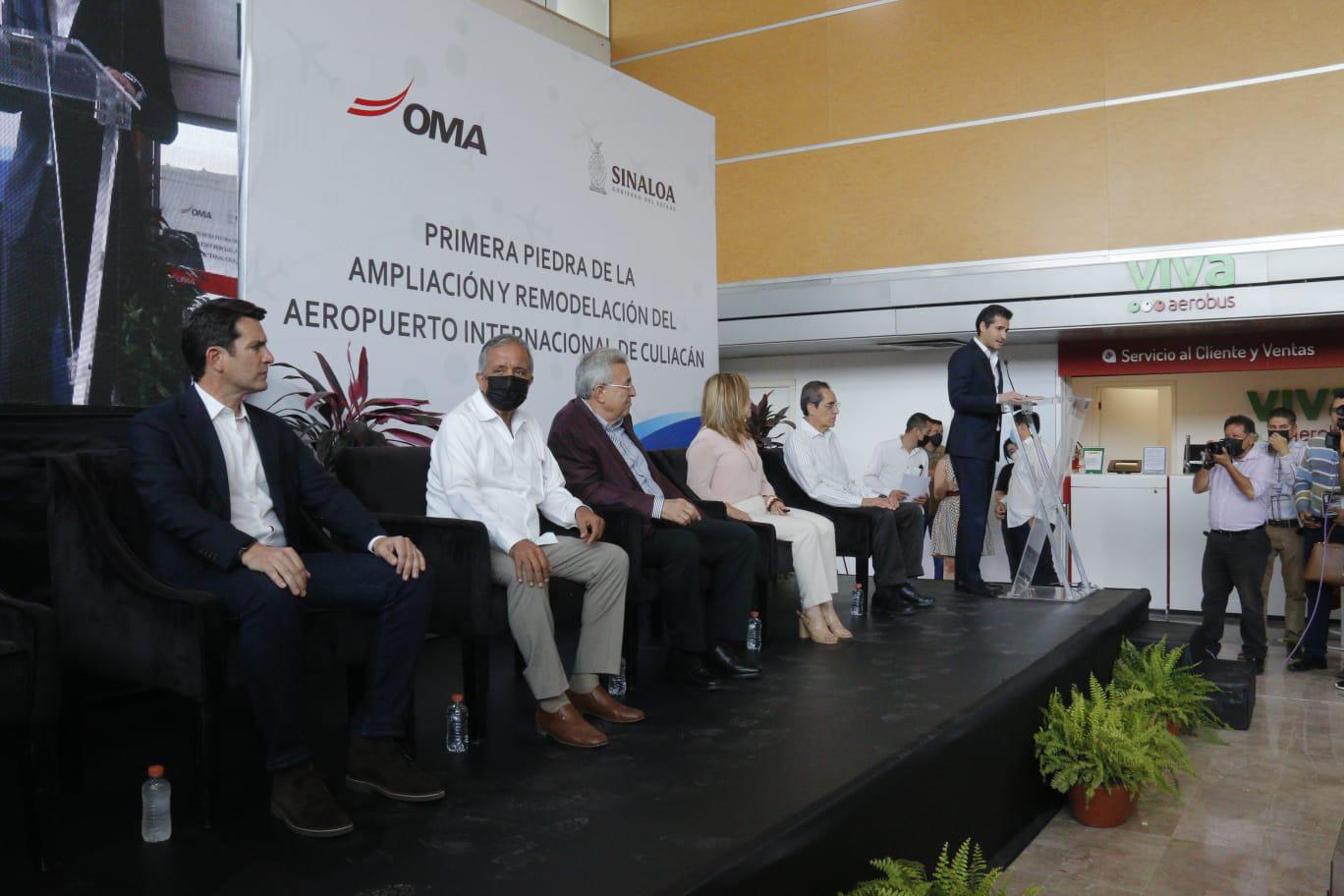 $!Colocan primera piedra para ampliación y remodelación del Aeropuerto Internacional de Culiacán