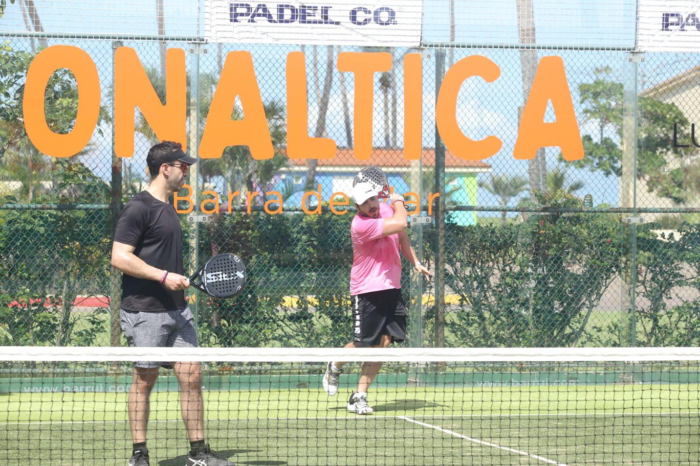 $!Dupla de Batarse y Vázquez muestra contundencia en Torneo de Pádel