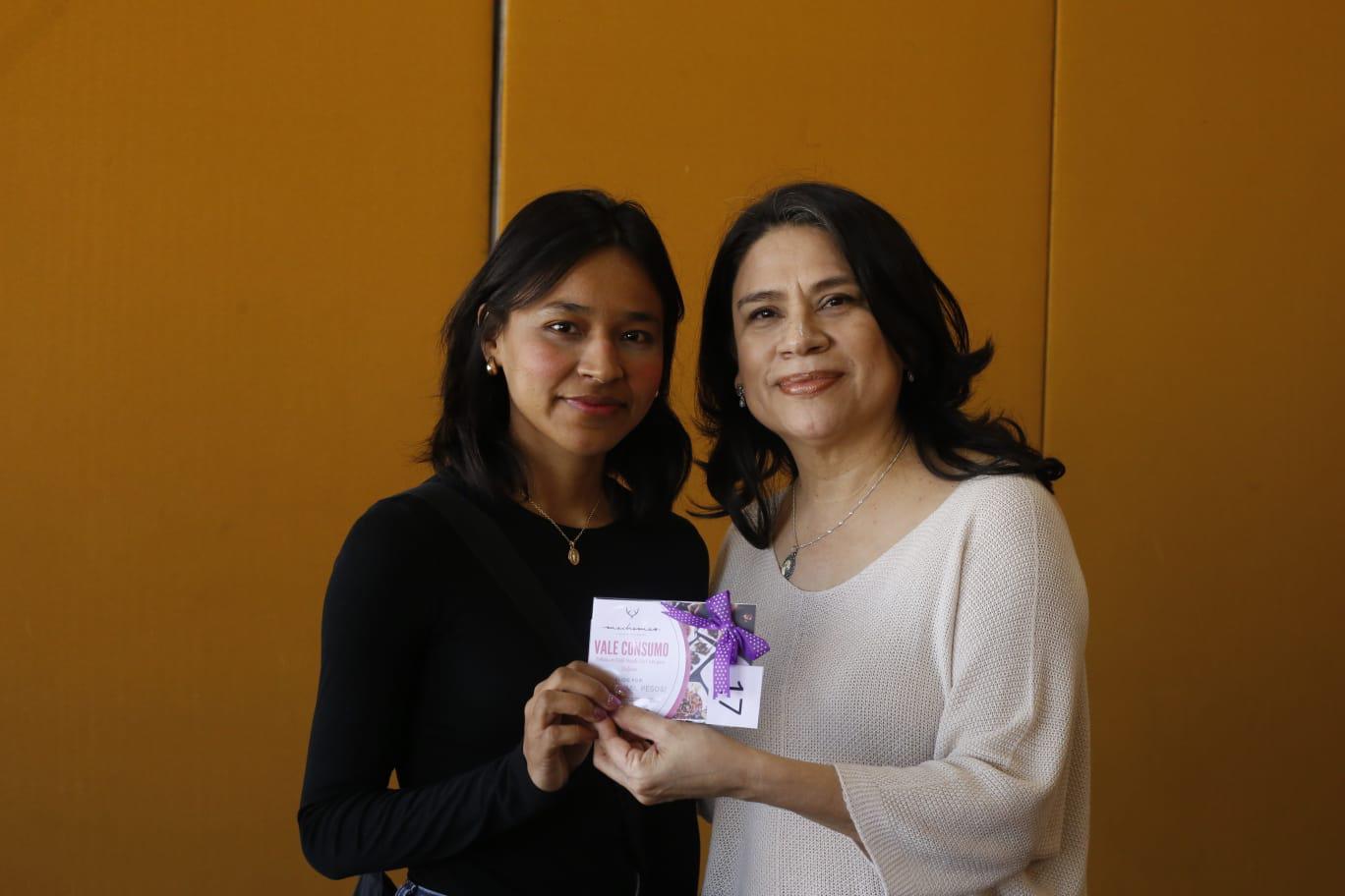 $!Daniela Flores y Guillermina García.