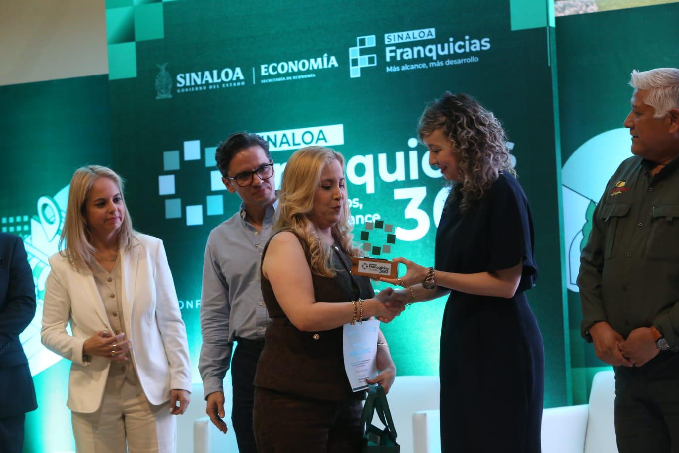 $!Gobierno de Sinaloa apoyará a 10 empresas para desarrollar franquicias