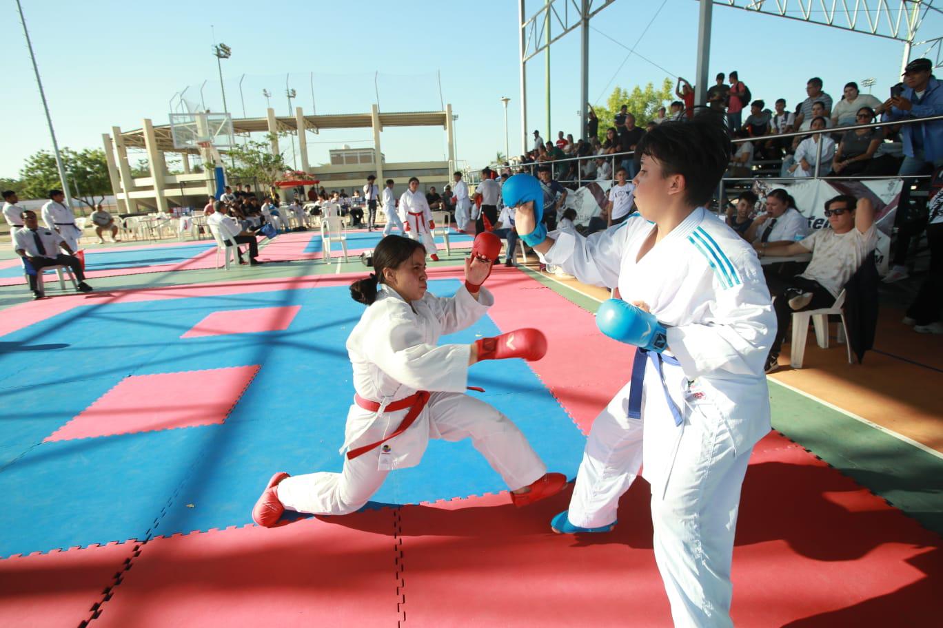 $!Domina Jesús Moreno el tatami en cintas negras de Copa Noroeste