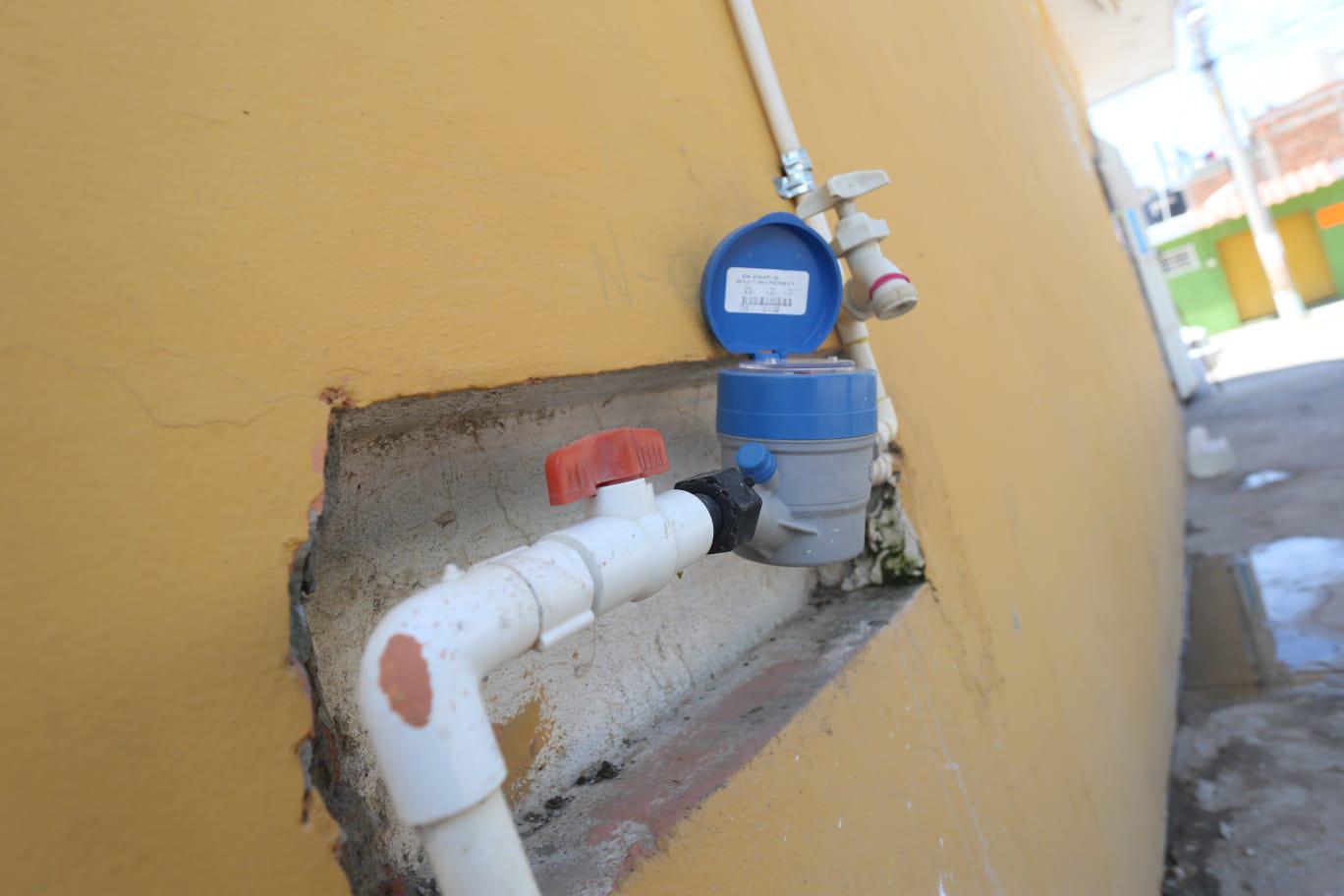 $!Jumapam aseguró que este viernes se normalizaría el abasto de agua, pero en muchas colonias siguieron ‘a secas’