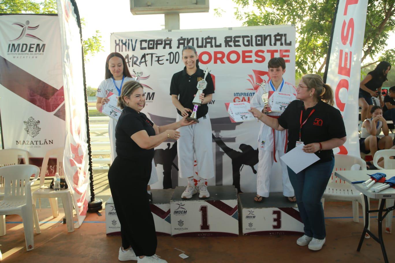 $!Domina Jesús Moreno el tatami en cintas negras de Copa Noroeste