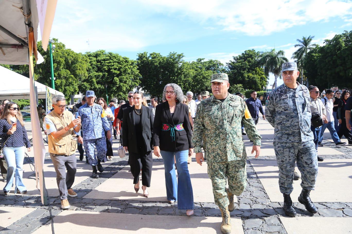 $!Exhiben en Culiacán equipo militar para atender desastres; conmemoran 60 años del Plan DN-III-E