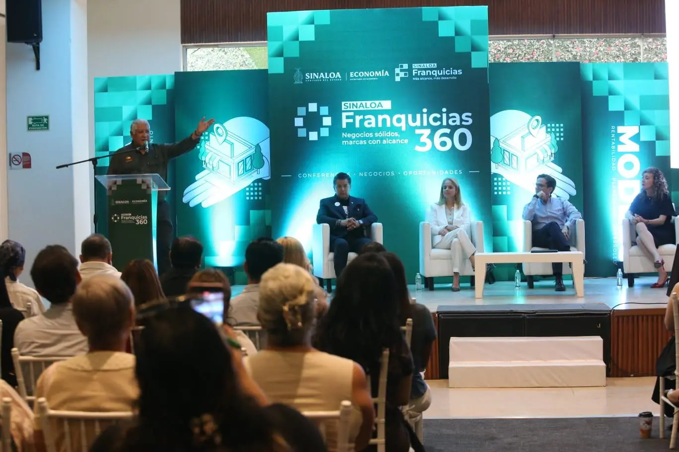 $!Gobierno de Sinaloa apoyará a 10 empresas para desarrollar franquicias
