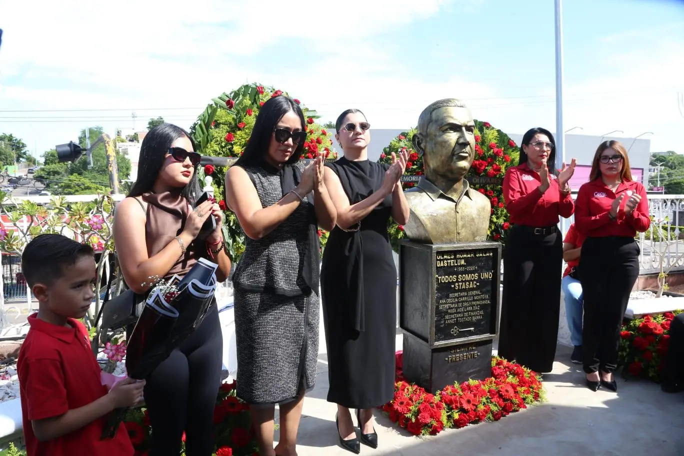 $!Develan busto en honor a Homar Salas, líder del Stasac electo asesinado en Culiacán