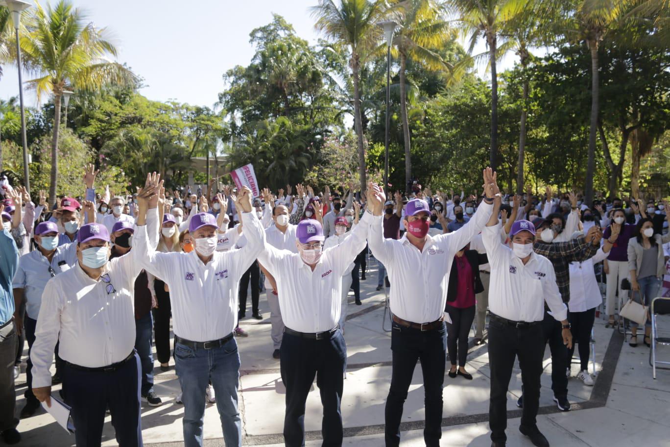 $!Promete Rocha apoyar la ciencia y la tecnología en caso de ganar la Gubernatura
