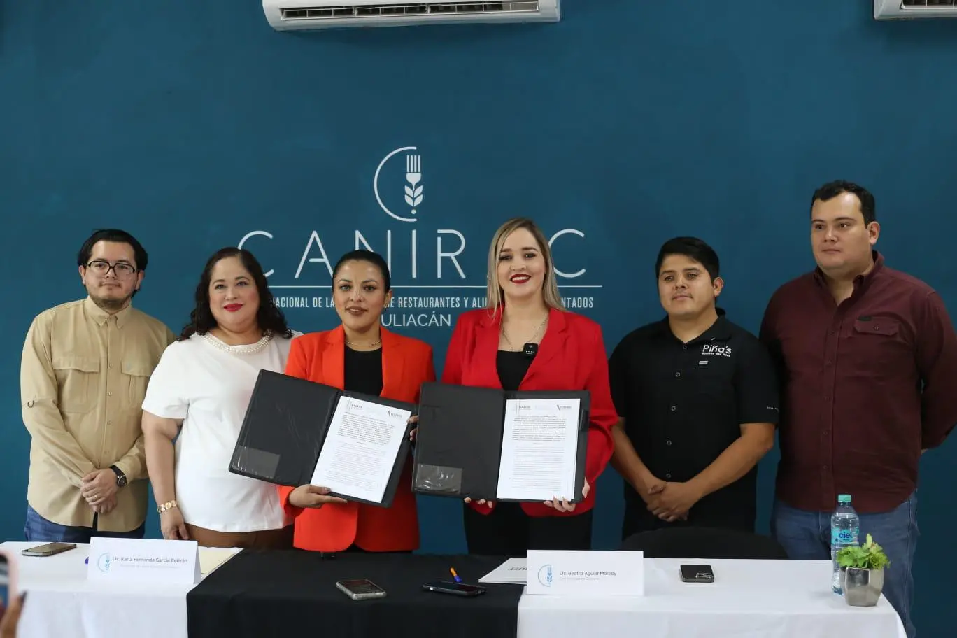 $!Canirac y Coepriss firman convenio; restaurantes afiliados recibirán capacitaciones y descuentos del 50%