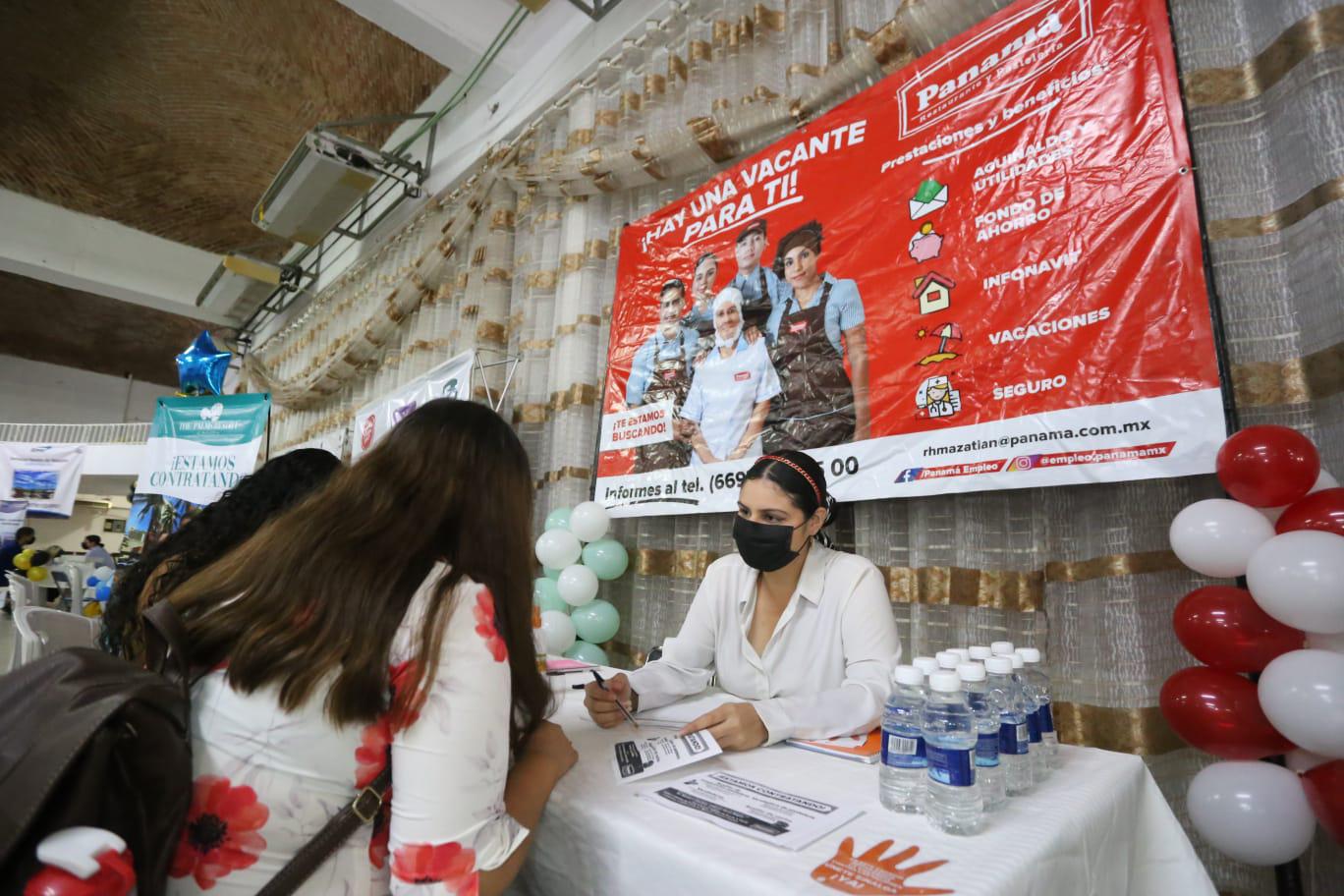 $!En Mazatlán, 50 empresas ofertan más de mil vacantes en Feria del Empleo Regional del Sur