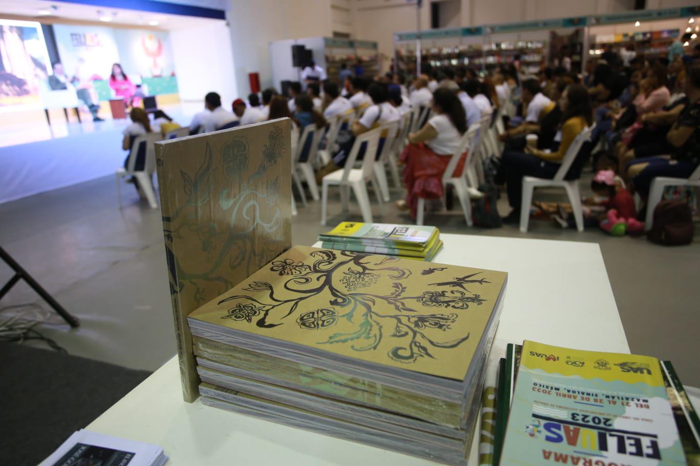 $!La pandemia inspiró a Betsabeé Ramos a escribir su libro de arte ‘Cuando el tiempo se rompió’