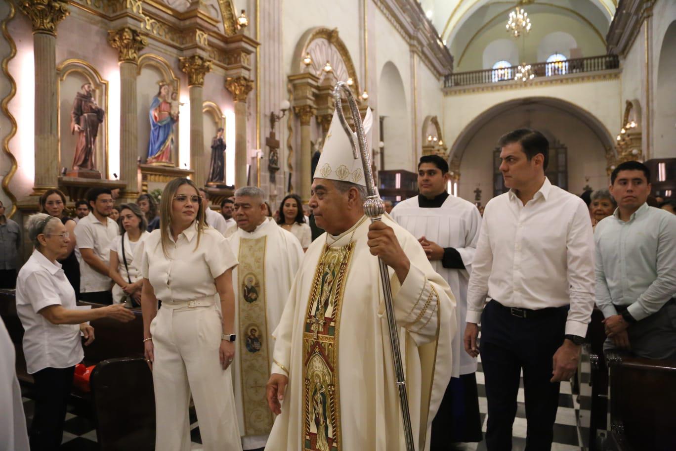 $!Pide Obispo de Culiacán recuperar la paz y fraternidad en aniversario de la ciudad