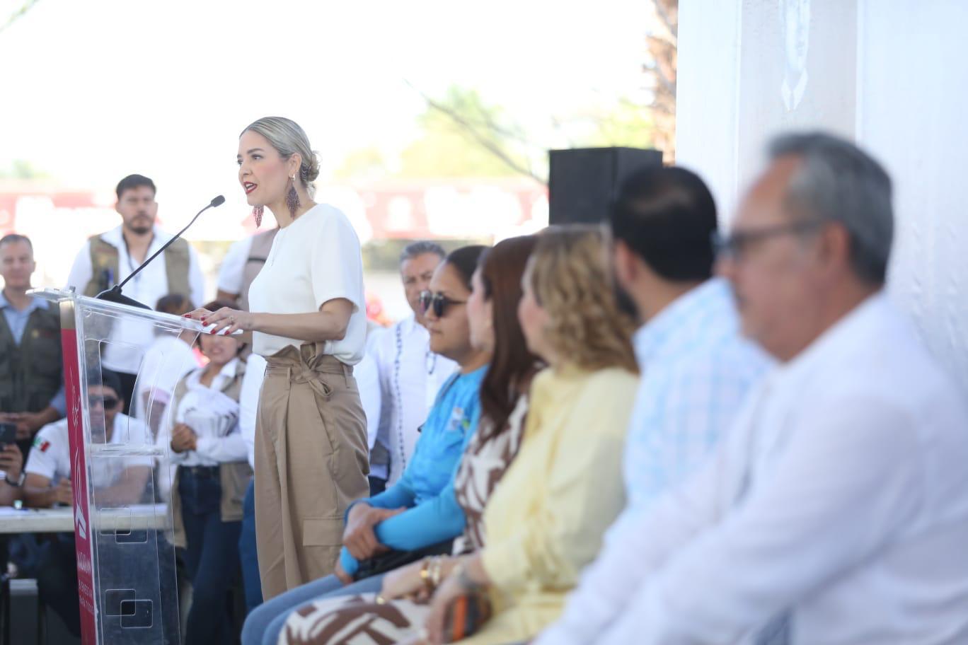 $!Entregan Tarjetas Bienpesca a mil pescadoras y pescadores de Mazatlán