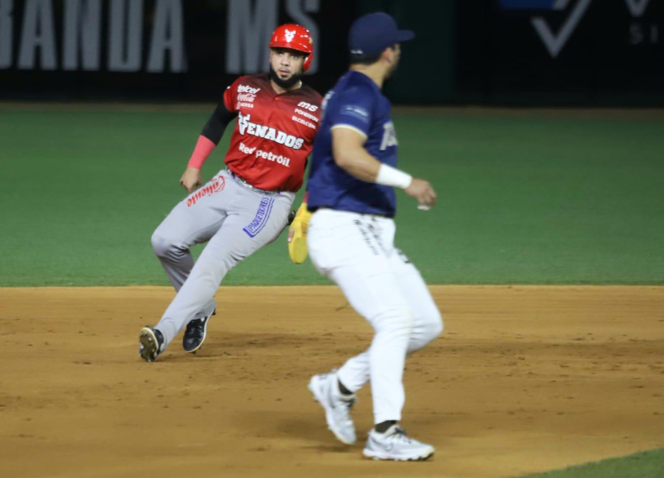 $!Venados viene de atrás y empata serie a Tucson