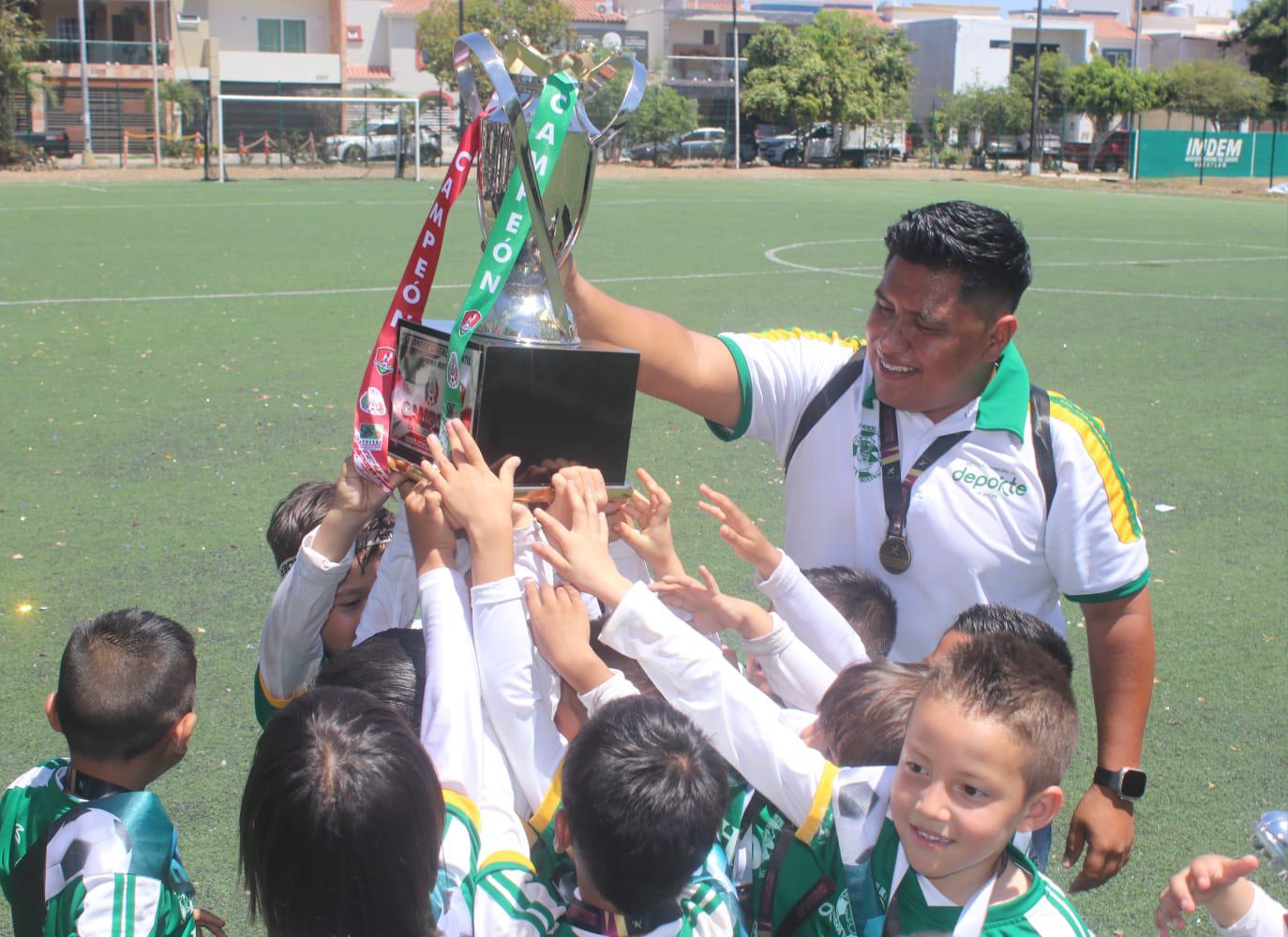 $!Ahome se corona campeón del Torneo Estatal Infantil Chupones; Mazatlán es subcampeón