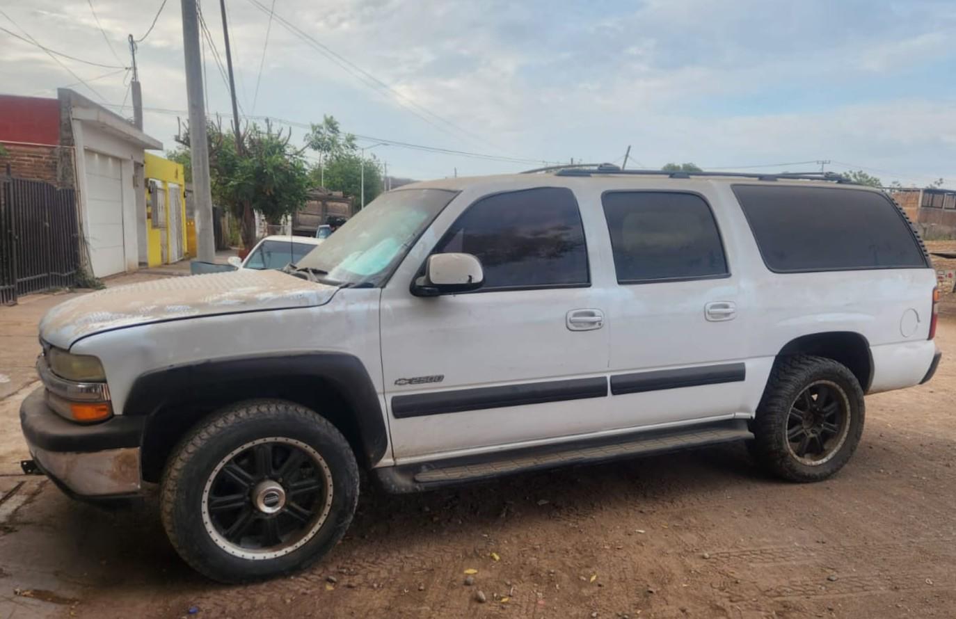 $!Aseguran vehículo blindado y municiones en Culiacán