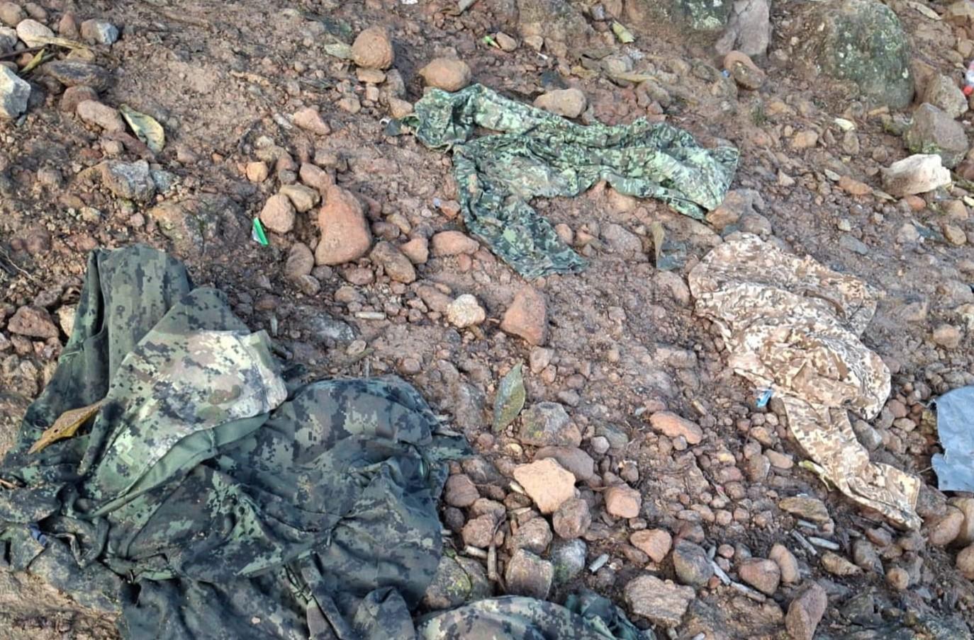 $!Marina desmantela campamento con explosivos y arsenal en Cosalá