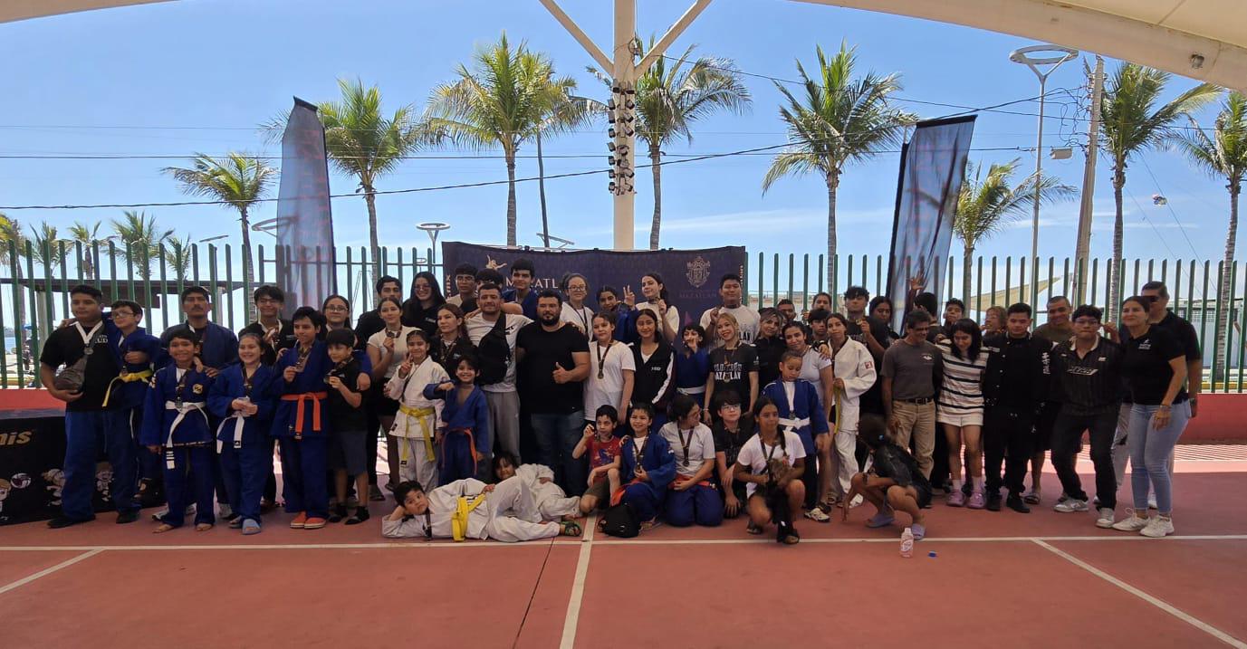 $!Judocas de Sinaloa afinan técnicas en Mazatlán rumbo a la Olimpiada Nacional Conade