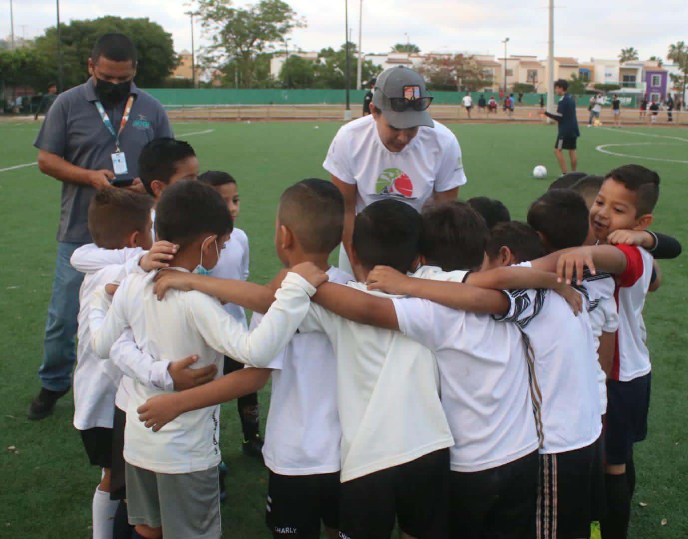 $!Uniforman a la Selección Mazatlán Imdem en busca de la corona de la categoría Chupones