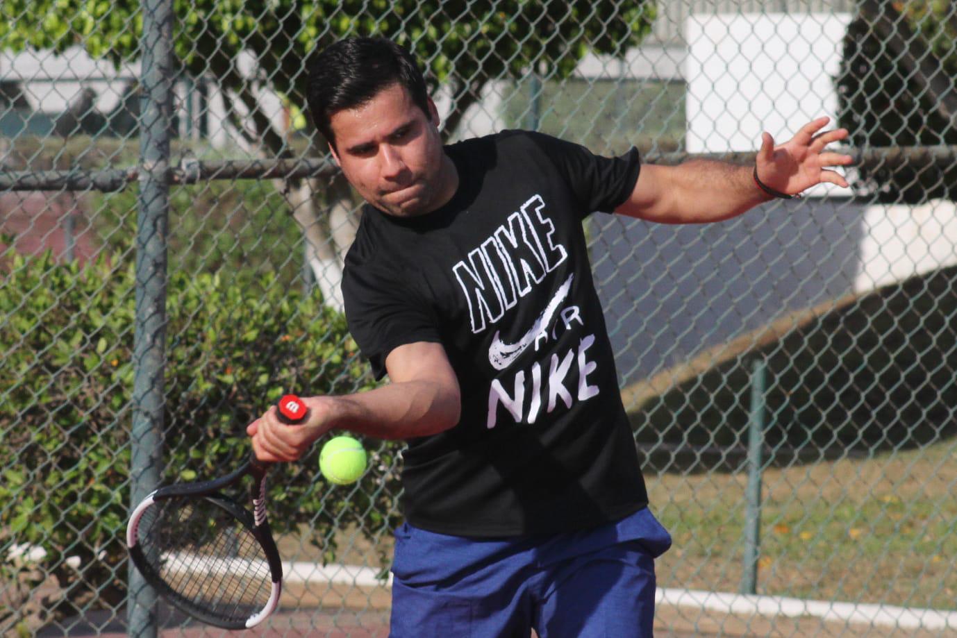 $!Jesús Bojórquez arranca con pie derecho en Torneo de Tenis Britania Family Cup 2021