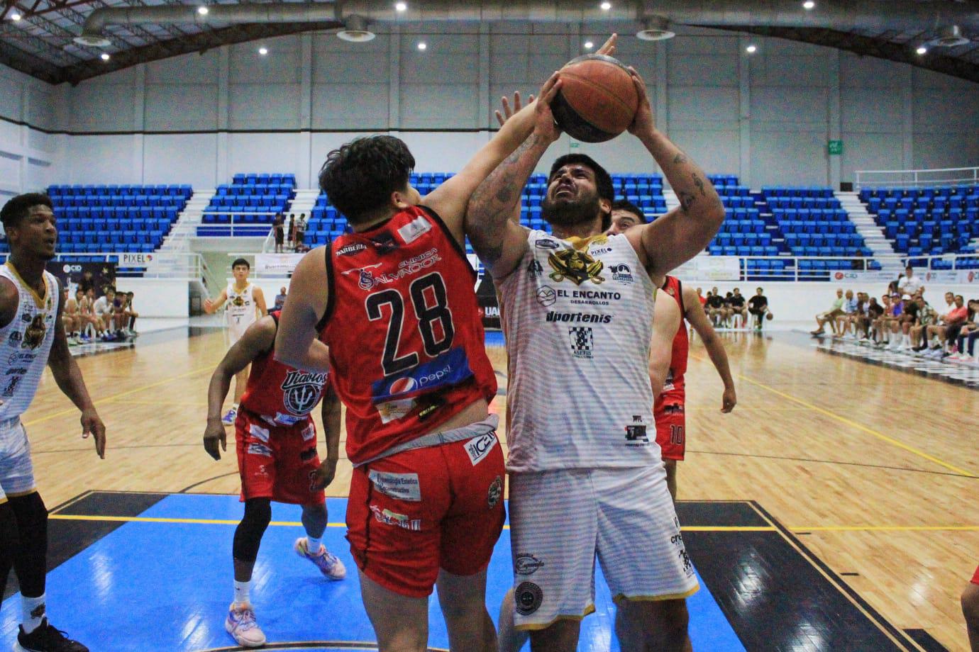 $!Piratas Basketball reacciona al final, pero se queda corto en Hermosillo