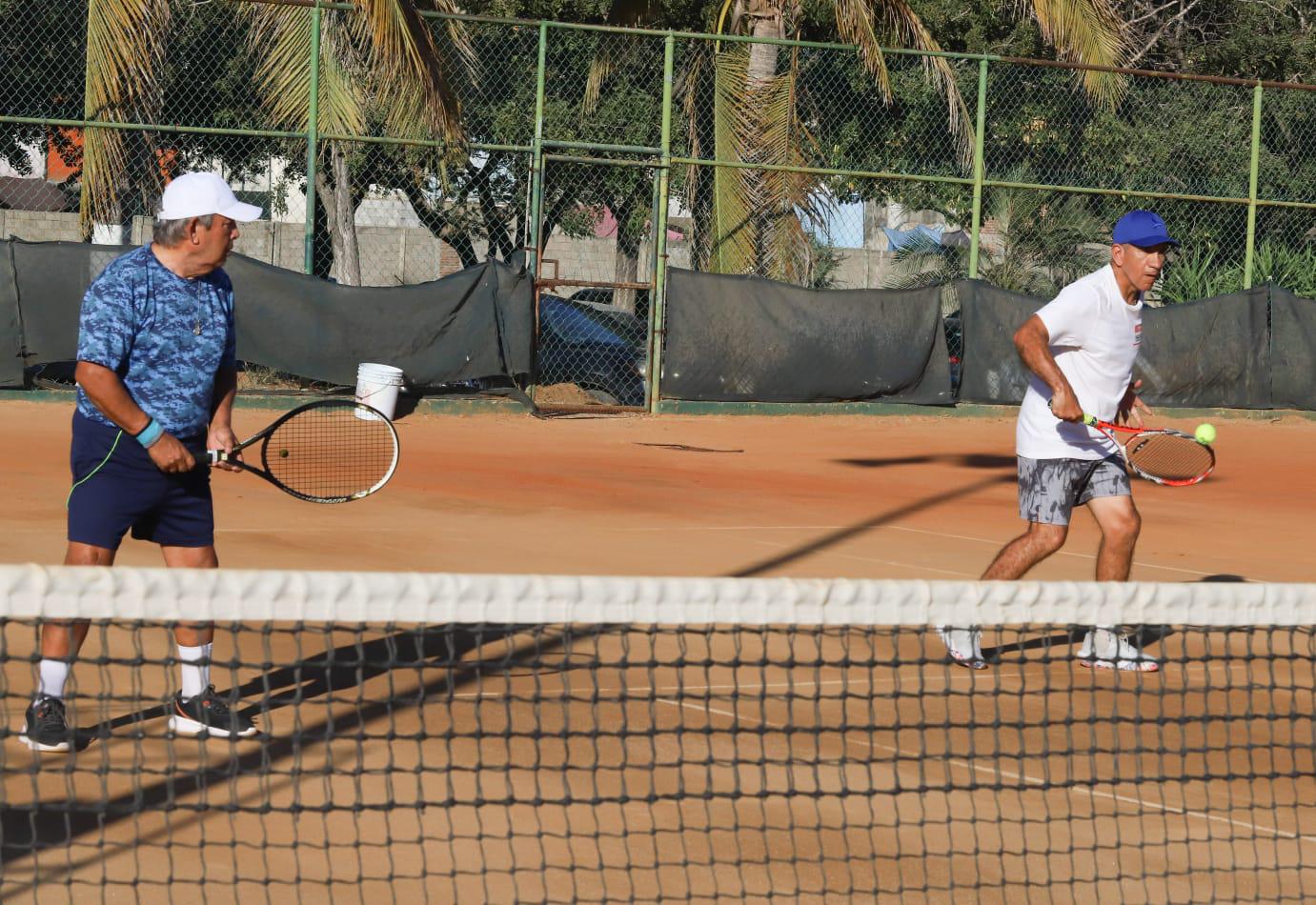 $!Ávila y Moreno sellan triunfo en Torneo de Tenis Carnaval