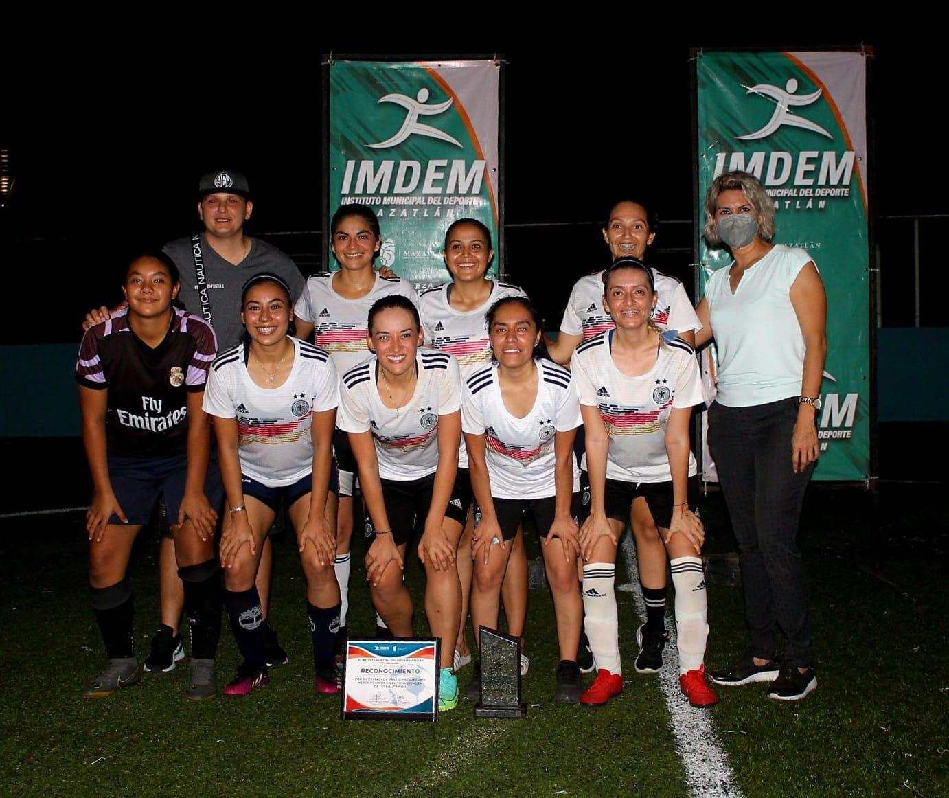 $!Leonas de la Década rugen en el Furamaz