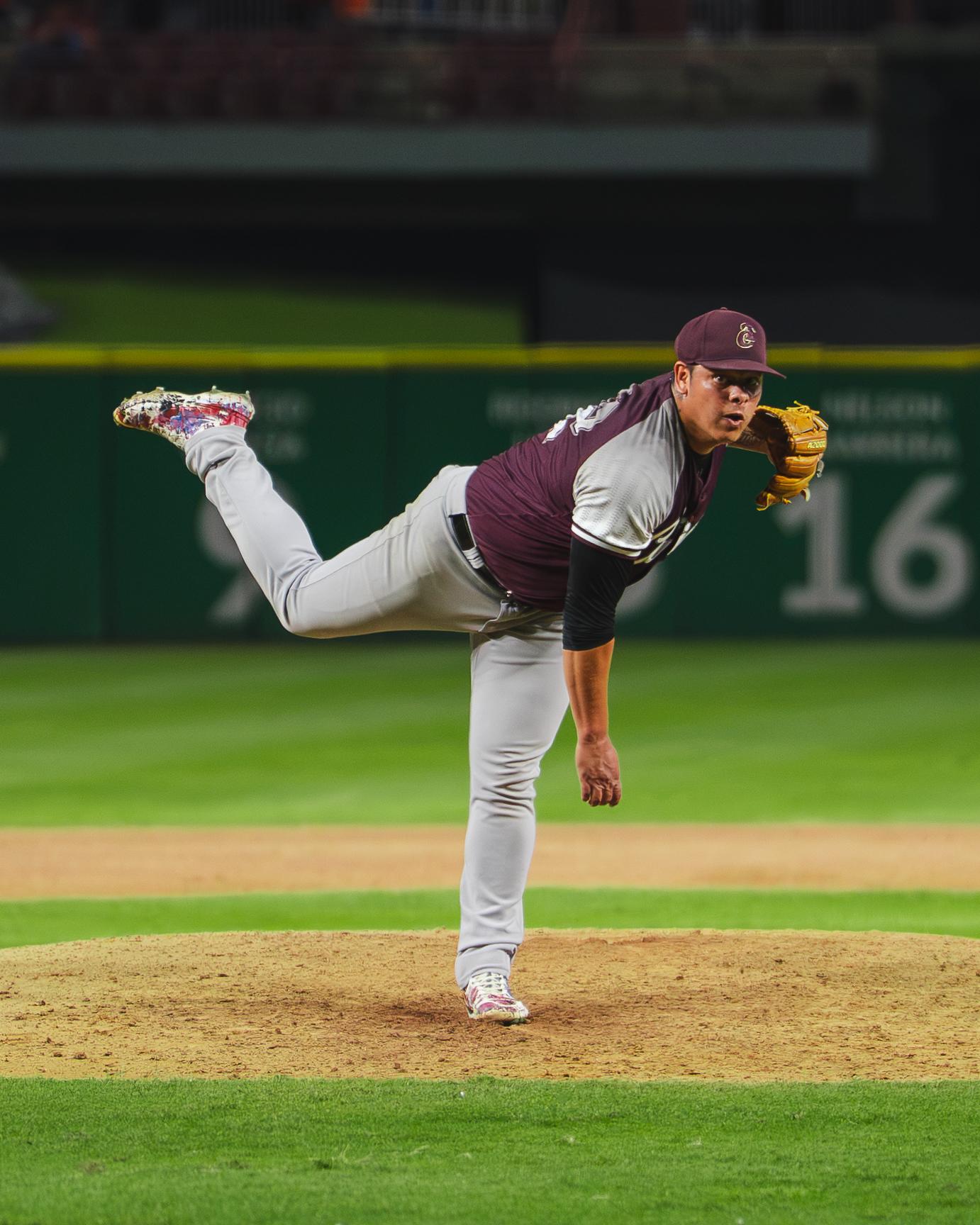 $!Tomateros deja en el terreno a Venados con wild pitch en duelo de pretemporada