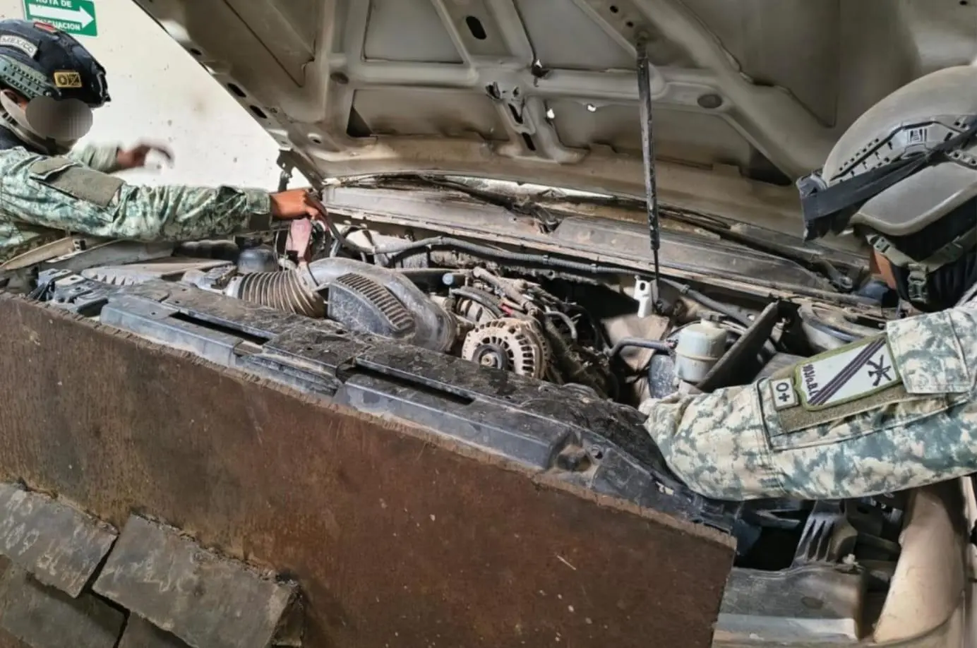 $!Aseguran explosivo improvisado y unidad con blindaje artesanal en Rosario