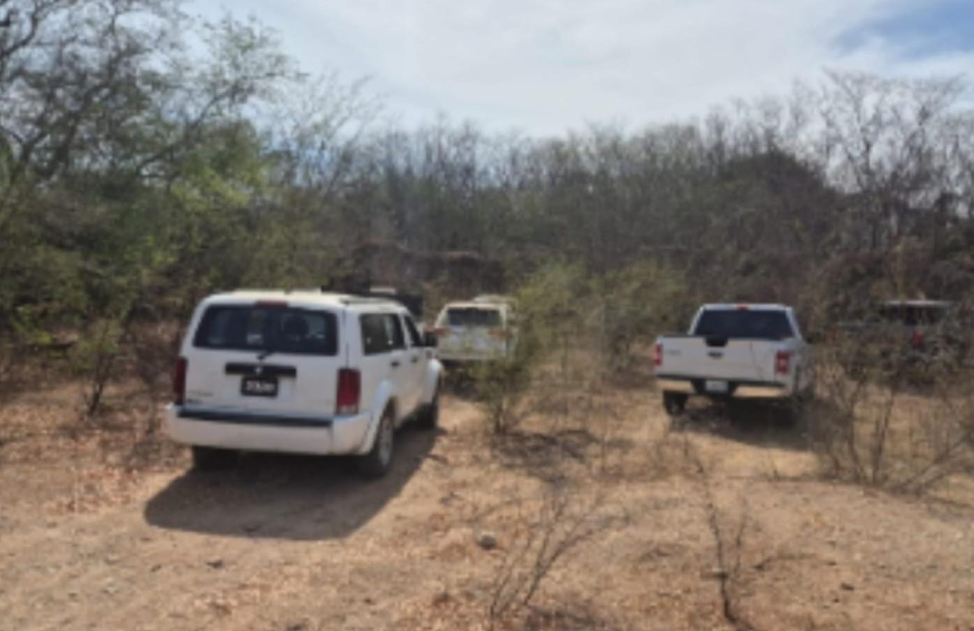 $!Ejército Mexicano asegura vehículos blindados, arma larga y cartuchos en Culiacán