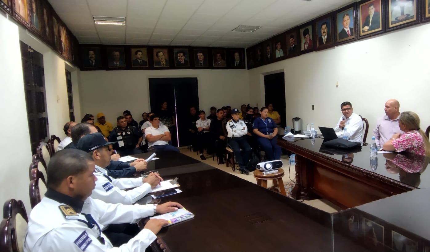 $!Capacitan a SSPyTM en temas de protección a periodistas y defensores de derechos humanos