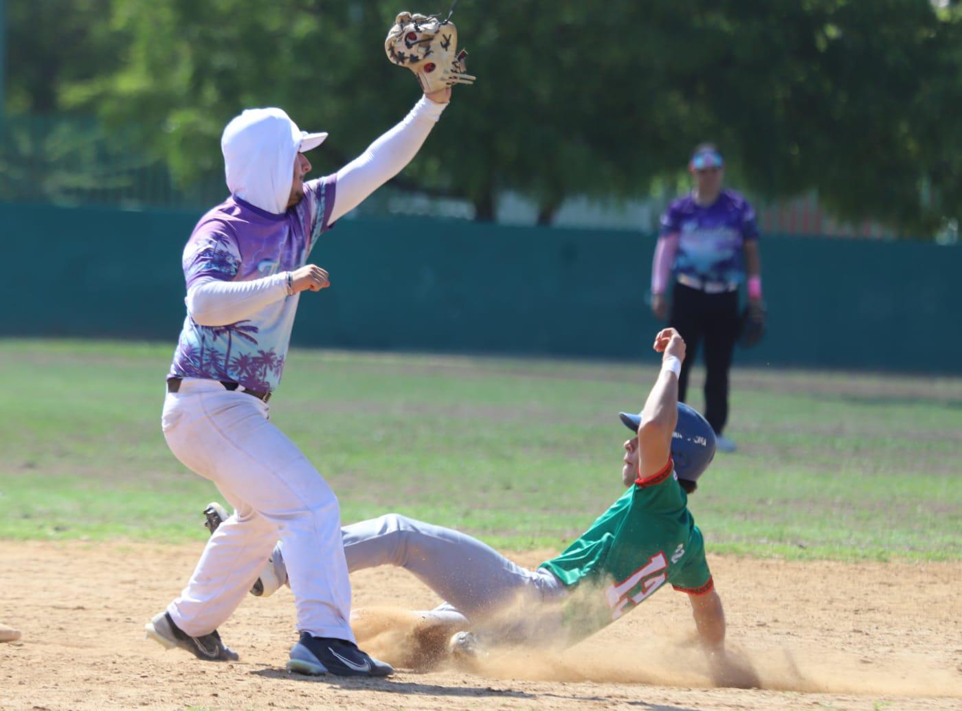 $!Thunders Monterrey saca triunfo a Toros, en Mazatlán Tournament Baseball