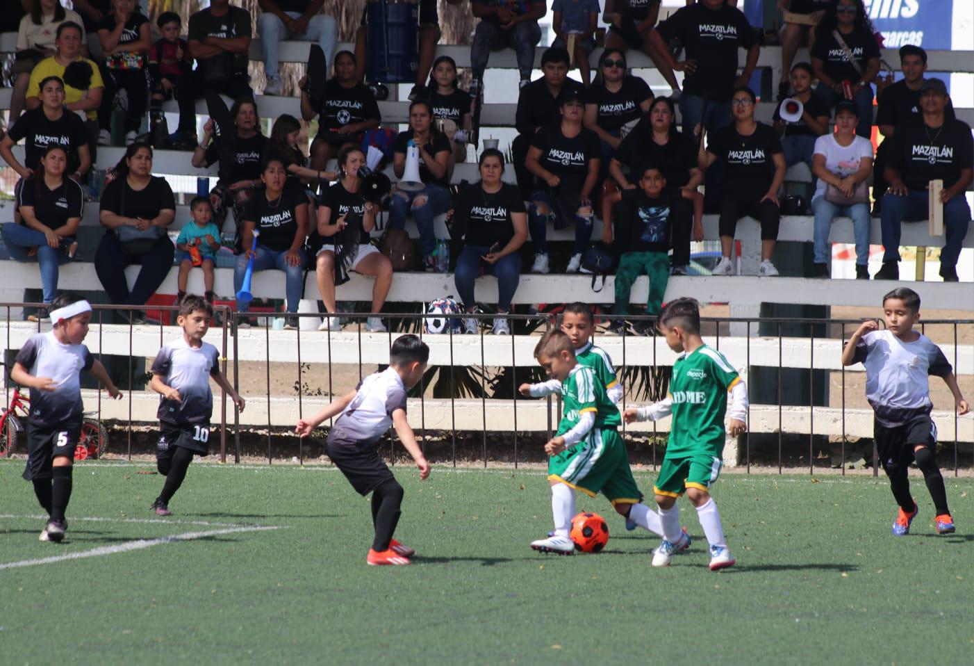 $!Mazatlán cede el invicto ante Ahome Municipal en cerrado duelo del Estatal Chupones