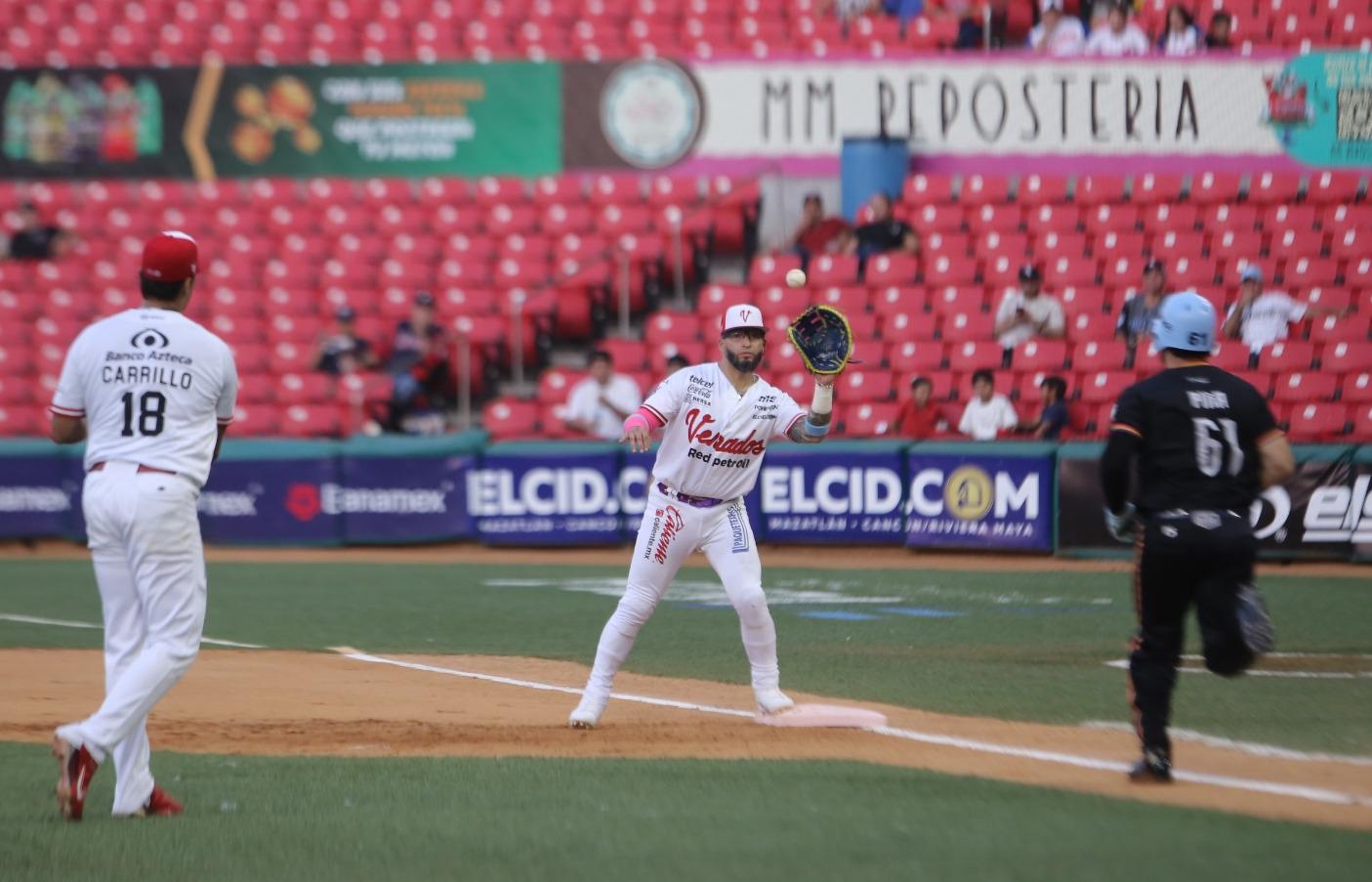 $!Venados sufre con defensa y pierde serie por barrida ante Algodoneros
