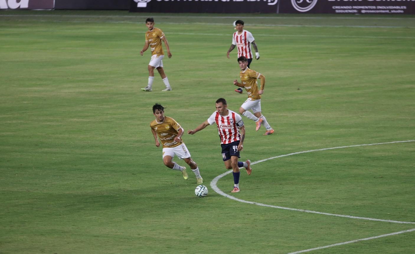 $!Dorados sufre, pero remonta para sacar primer triunfo en casa