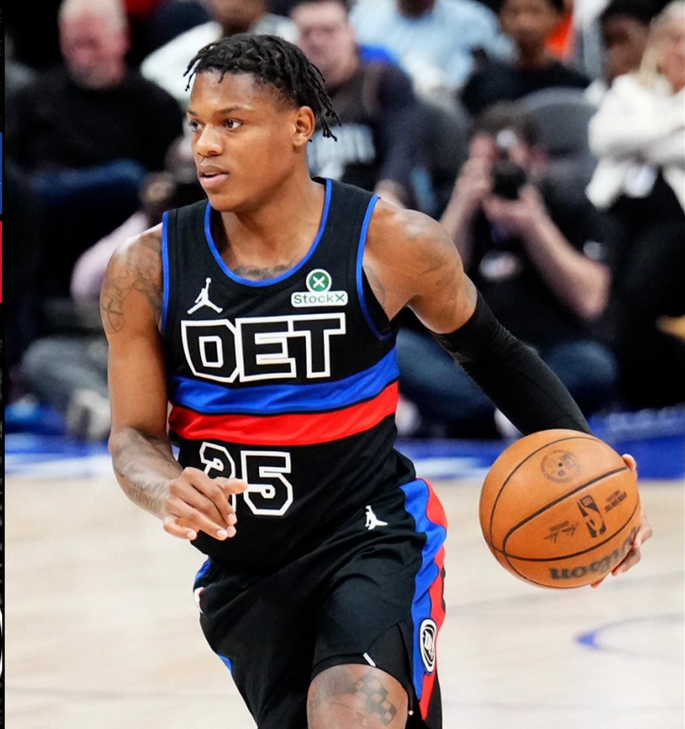 $!Pistons remontan en el último cuarto y vencen a Timberwolves