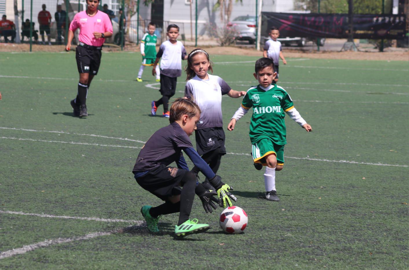 $!Mazatlán cede el invicto ante Ahome Municipal en cerrado duelo del Estatal Chupones