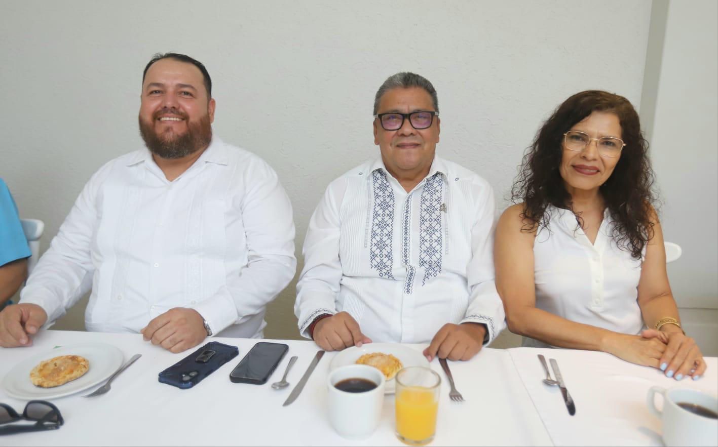 $!Jesús Abel Sánchez, Jesús Antonio Espinoza Sanabria y Rosa María Páez.