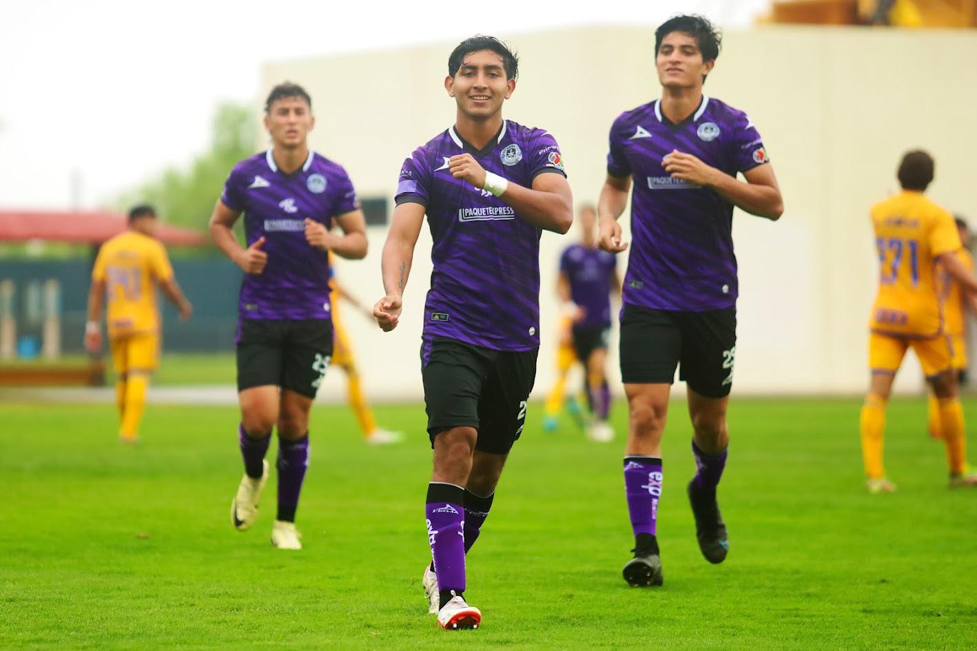 $!La Armería tuvo mañana redonda de triunfos ante Tigres