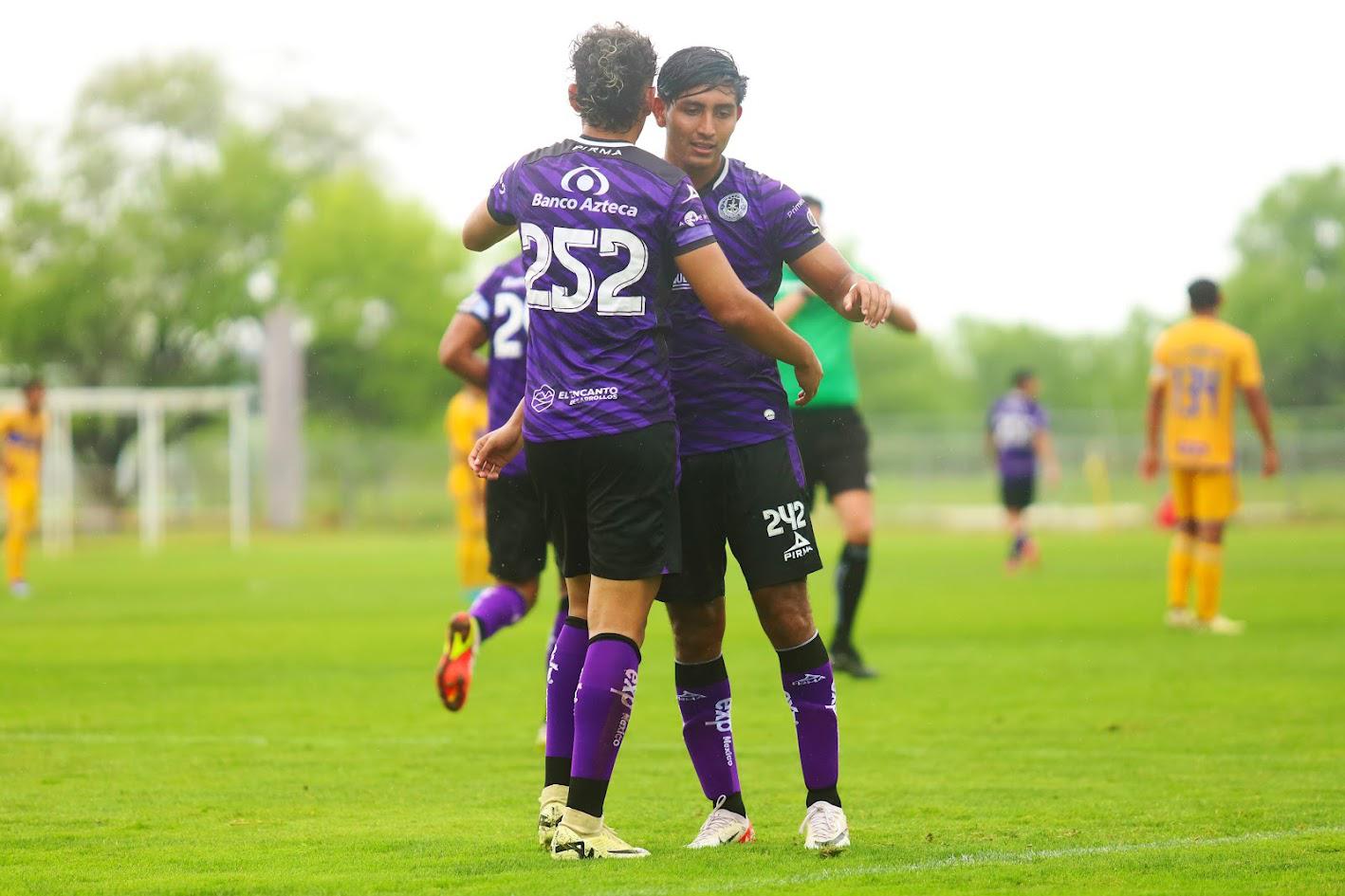 $!La Armería tuvo mañana redonda de triunfos ante Tigres