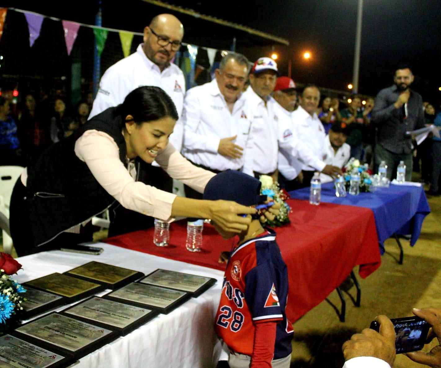 $!Liga Quintero Castañeda rompe récord de asistencia al ser inaugurada