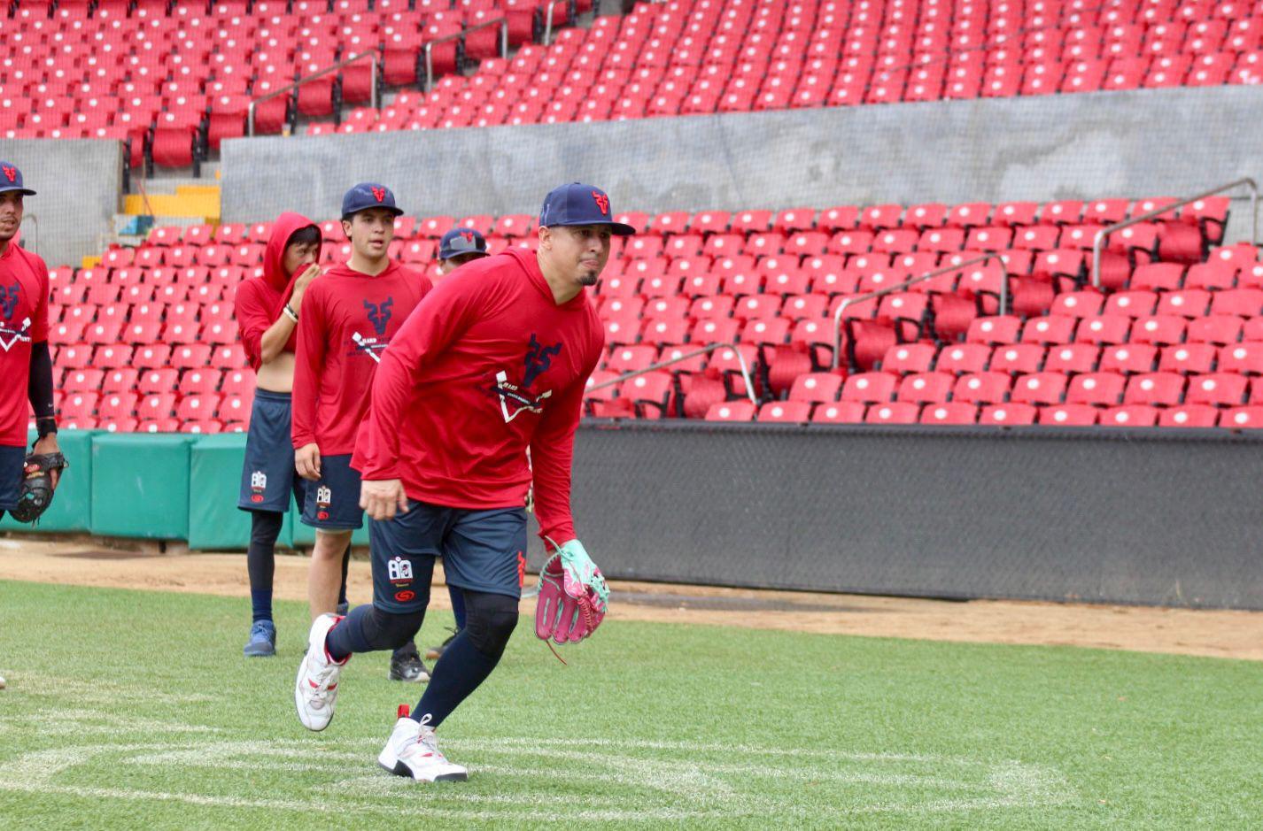 $!Reporta el capitán rojo, Ramiro Peña, al entrenamiento de Venados de Mazatlán