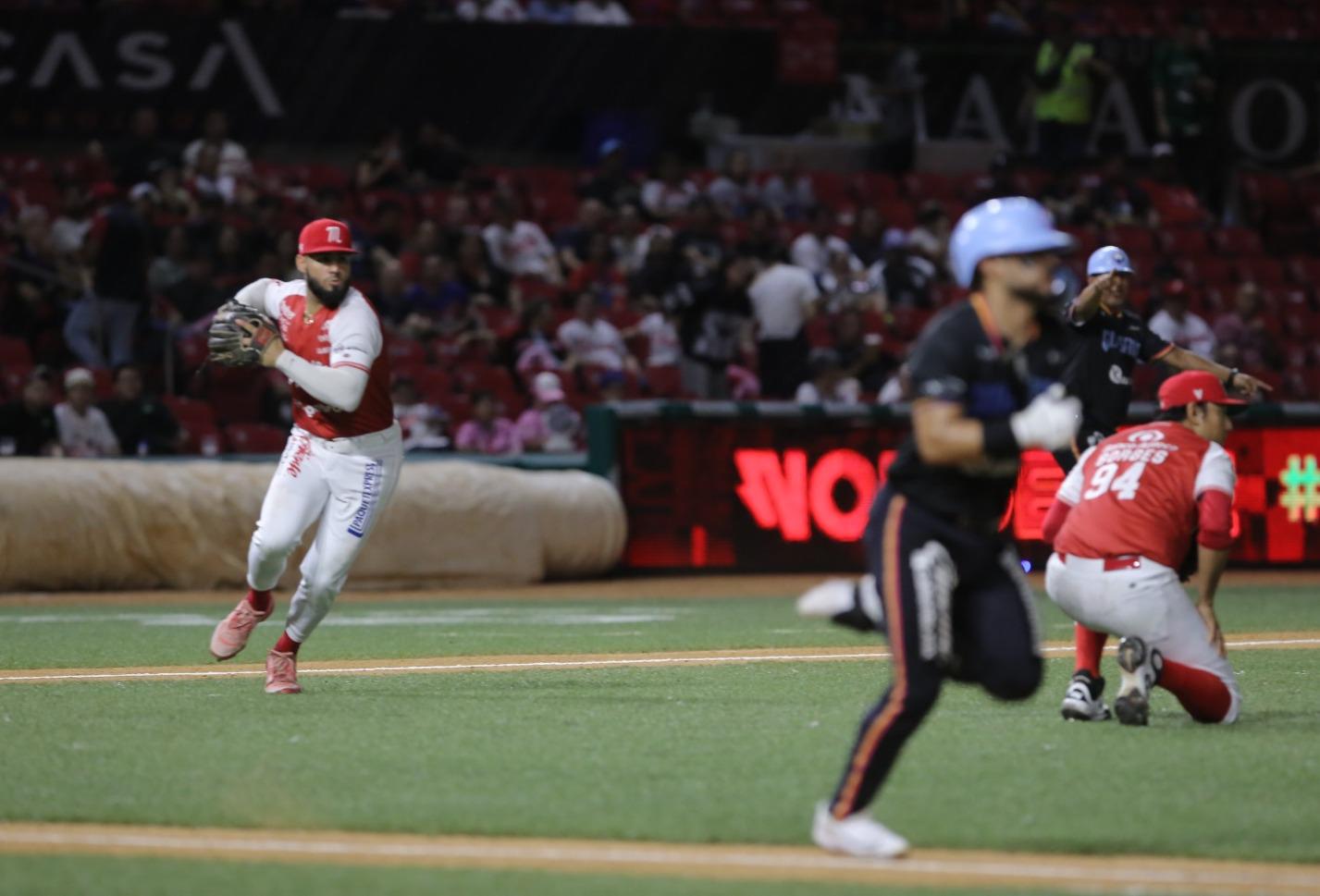 $!Venados mete drama al final, pero tropieza ante Algodoneros