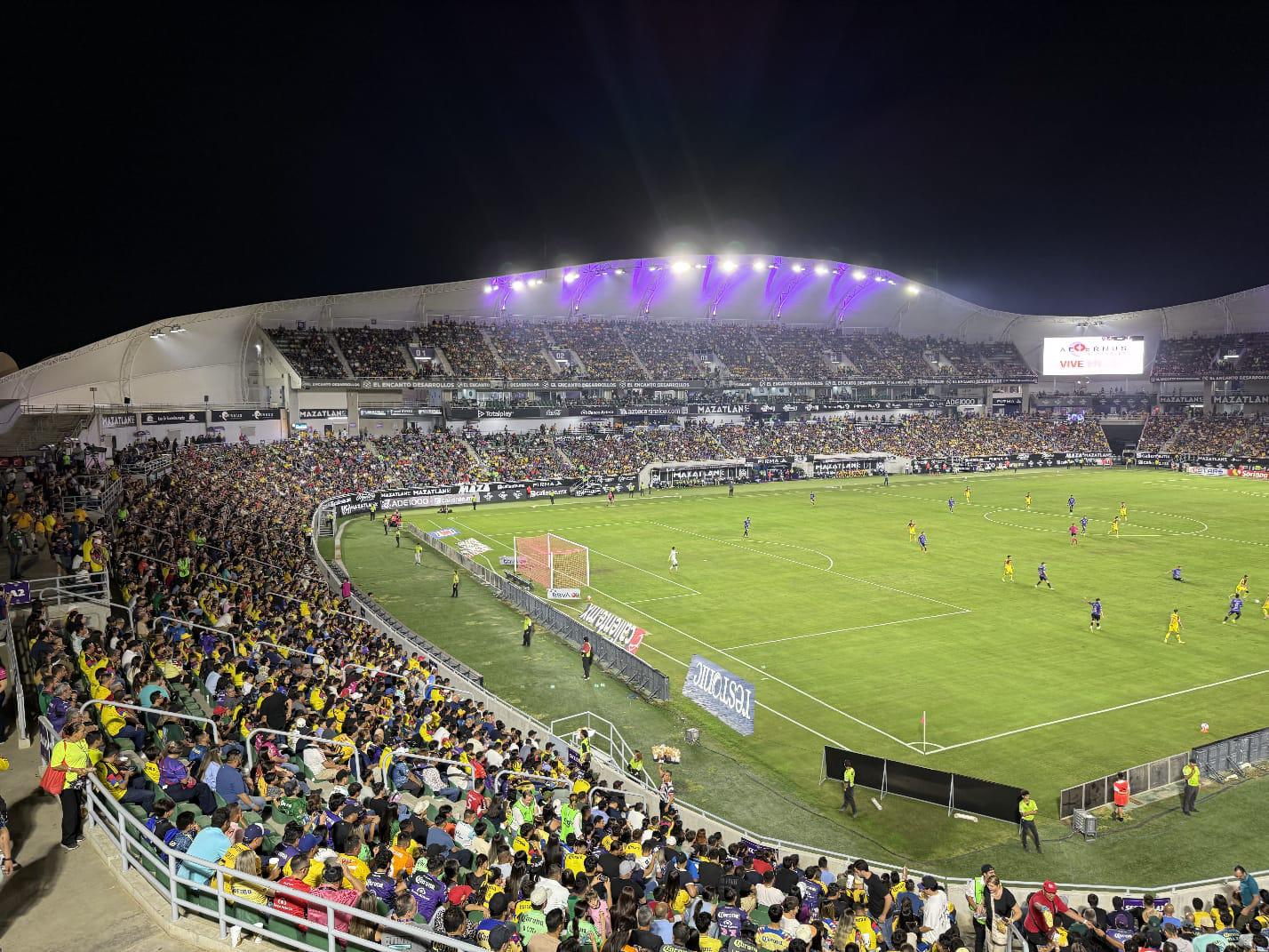 $!Mazatlán convierte el futbol en motor turístico: derrama y fiesta con el duelo ante América
