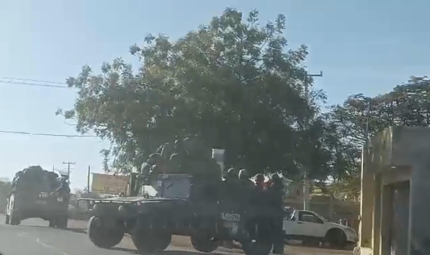 $!Abandonan policías y militares los barrios y calles por donde se dieron las privaciones de las familias