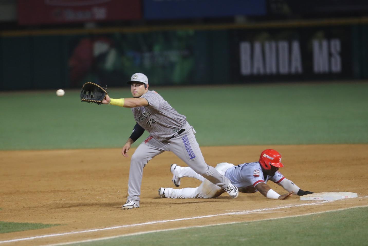 $!Venados sufre paliza en casa ante Cañeros