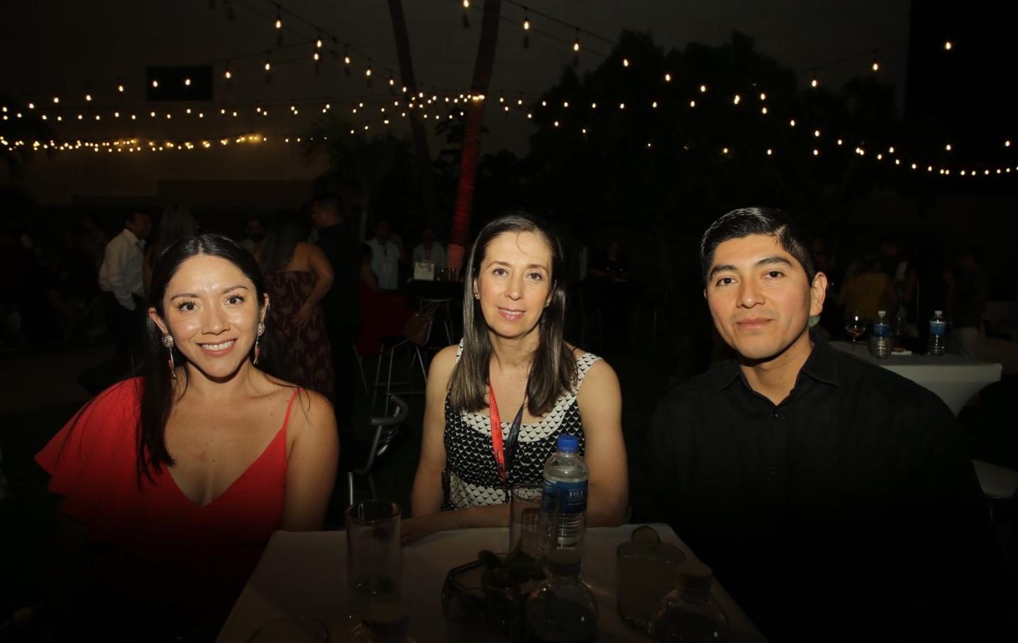 $!Ashanti Pérez, Wendy Lizárraga y Raymundo Ortiz.