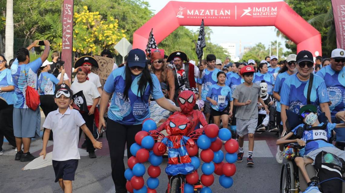 Carrera por la Parálisis Cerebral en Mazatlán cumple su meta.
